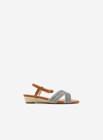 Giày Sandal Đế Xuồng SDX 0392 - Màu Nâu