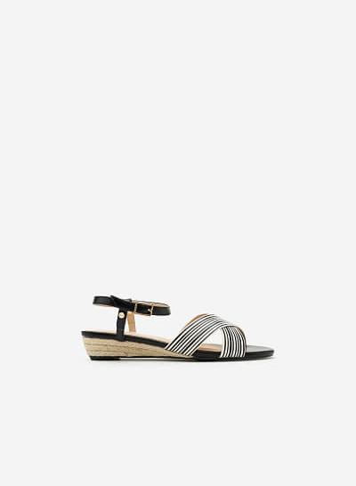 Giày Sandal Đế Xuồng SDX 0392 - Màu Đen