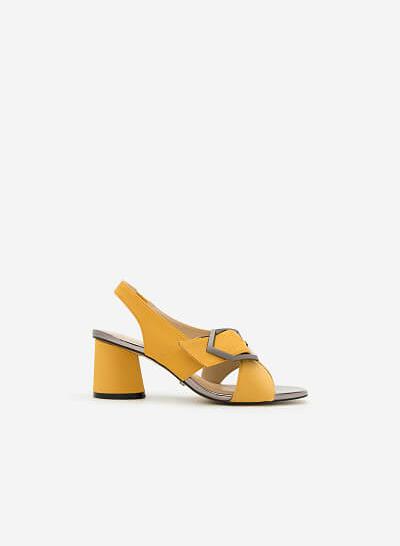 Giày Sandal Gót Vuông SDN 0592 - Màu Vàng Đậm - VASCARA