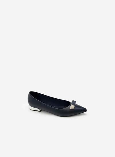 Giày Bít Trang Trí Mũi - BMN 0302 - Màu Xanh Navy