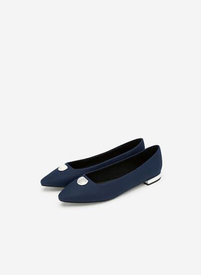 Giày Bít Mũi Nhọn Đính Kim Loại - BMN 0389 - Màu Xanh Navy