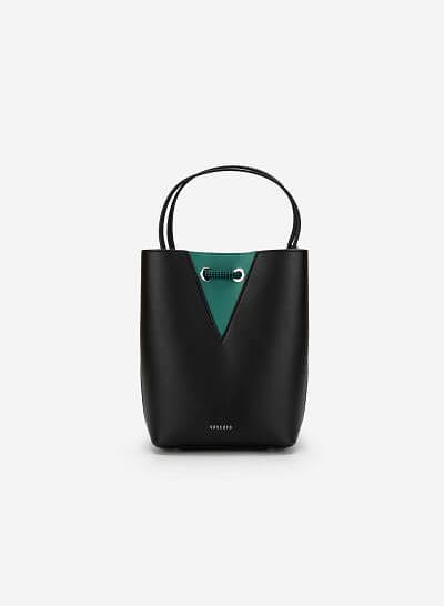 Bucket Bag Khóa Dây Rút Phối Nubuck - SAT 0272 - Màu Đen