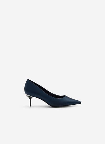 Giày Cao Gót Satin Mũi Nhọn Đế Nhấn Metallic - BMN 0445 - Màu Xanh Navy