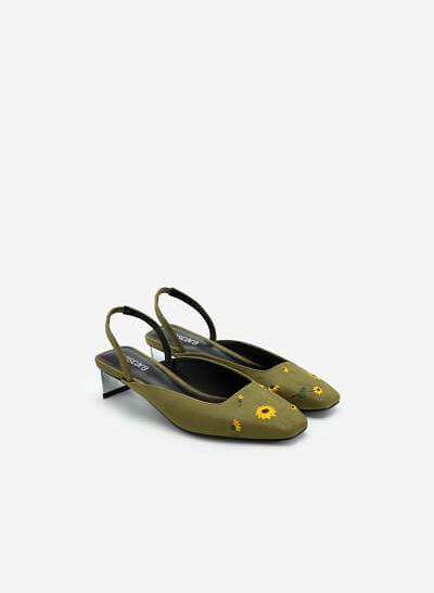 Giày slingback thêu hoa cúc - BMN 0453 - Màu xanh lá - VASCARA