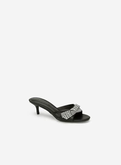 Guốc Gót Nhọn Phối Nơ Caro - GNN 0141 - Màu Đen