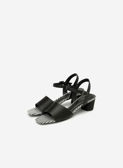 Giày Sandal Quai Ngang Lót Họa Tiết Caro - SDN 0650 - Màu Đen