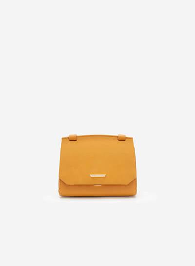 Túi Đeo Chéo Phối Nubuck - SHO 0150 - Màu Vàng Đậm
