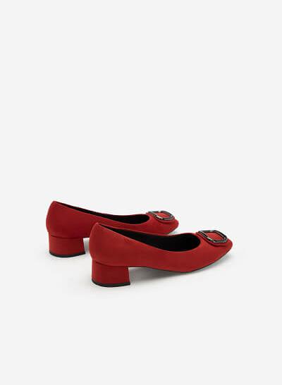 Giày Da Nubuck Đính Khóa Kim Loại - BMN 0436 - Màu Đỏ Đậm - VASCARA
