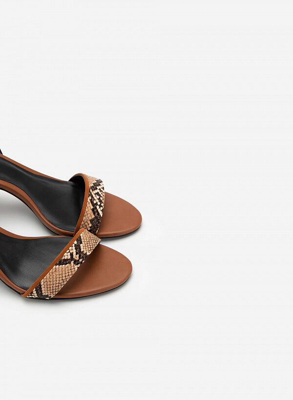 Giày Sandal Đế Dẹt Ankle Strap Vân Da Rắn - SDN 0674 - Màu Nâu - VASCARA