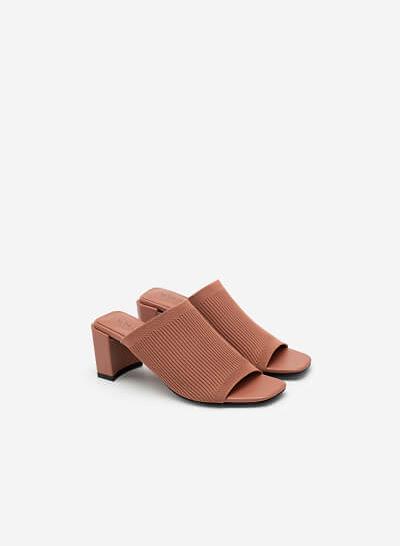 Guốc mule vải knit wide-strap - GNN 0155 - Màu hồng nhạt - VASCARA