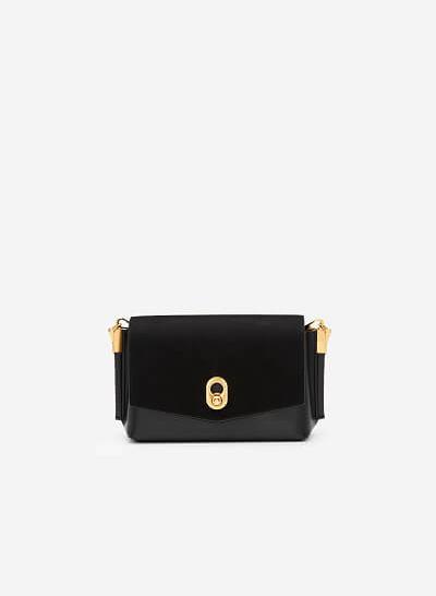 Túi Đeo Chéo Nắp Gập Nubuck Golden Pearl - SHO 0181 - Màu Đen