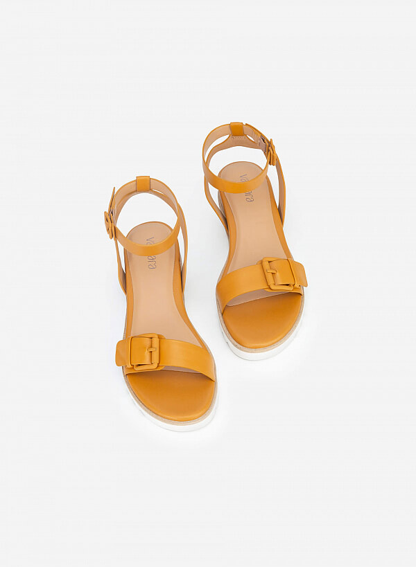 Giày Sandal Đế Xuồng Quai Phối Belt - SDX 0423 - Màu Vàng Đậm - VASCARA