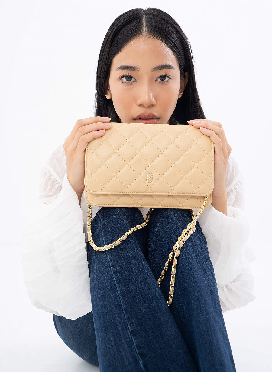 Túi Xách Premium Chần Bông Quai Dây Phối Xích - SHO 0190 - Màu Vàng Chanh - vascara.com