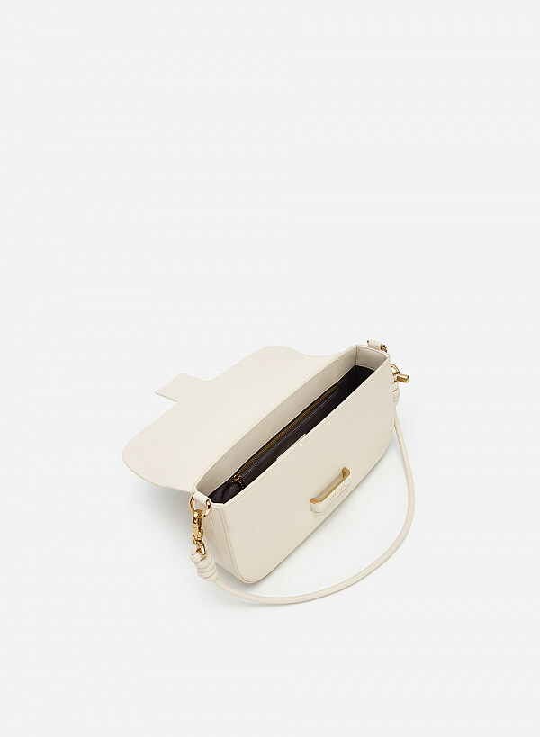 Túi Xách Leather Quai Cài Khóa Viền Vàng Kim - SAT 0295 - Màu Be - VASCARA