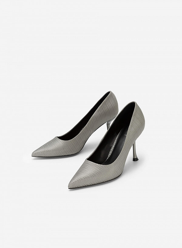Giày Bít Mũi Nhọn Crinkle Satin Phối Metallic Spool Heel - BMN 0521 - Màu Xám - VASCARA