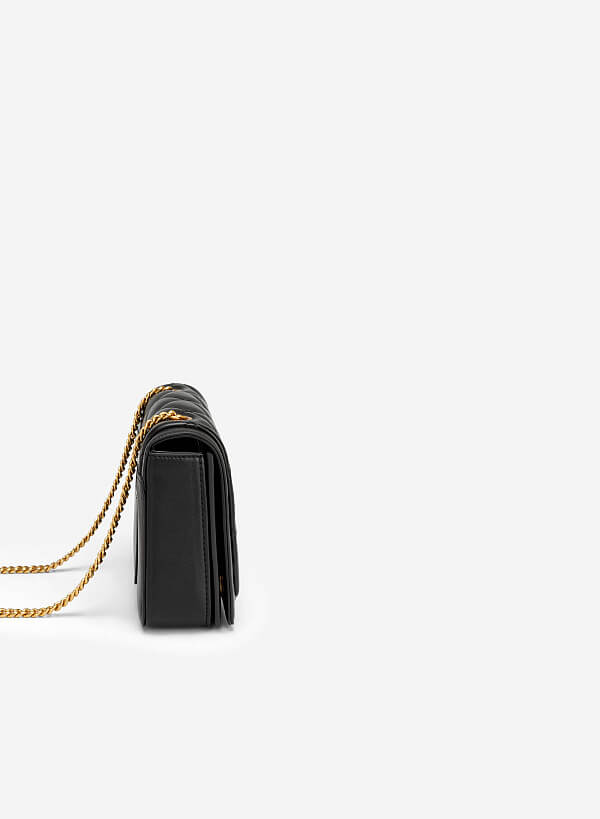 Túi đeo chéo họa tiết caro chần bông quai xích - SHO 0203 - Màu đen - VASCARA