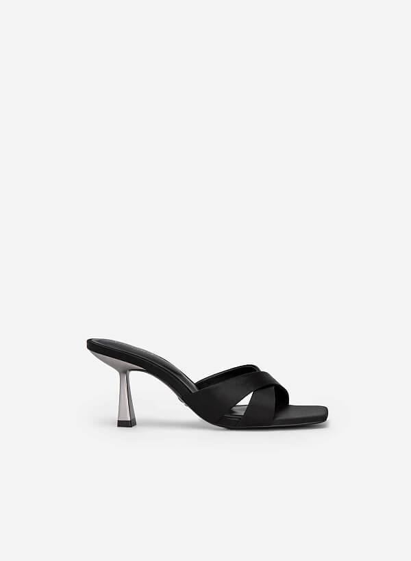 Guốc satin quai đan chéo spool heel