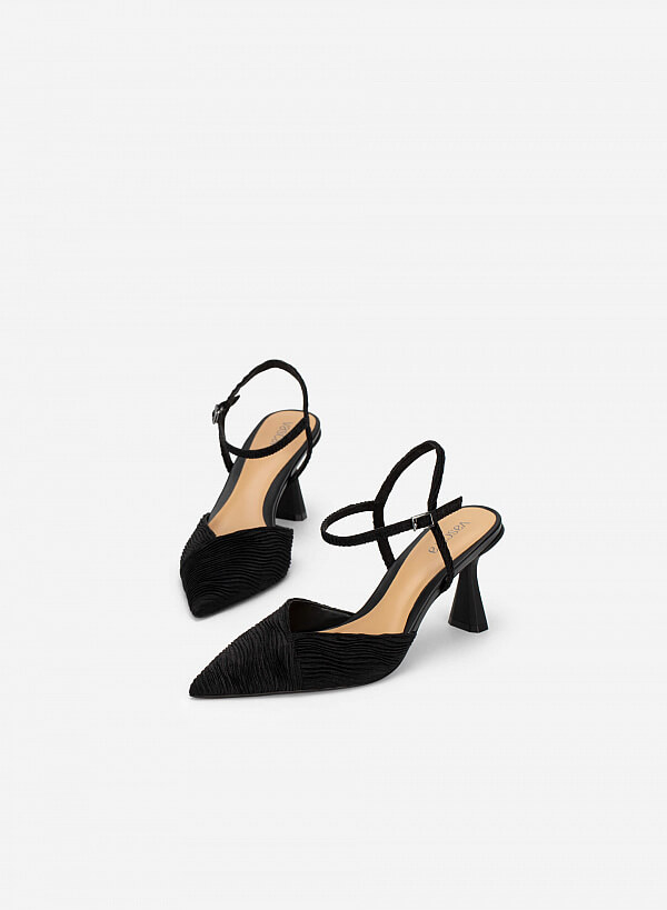 Giày Bít Mũi Nhọn Phối Vải Xếp Ly Spool Heel - BMN 0549 - Màu Đen - VASCARA