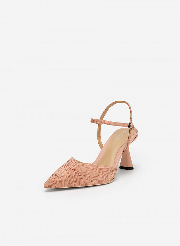 Giày bít mũi nhọn phối vải xếp ly spool heel - BMN 0549 - Màu hồng - VASCARA