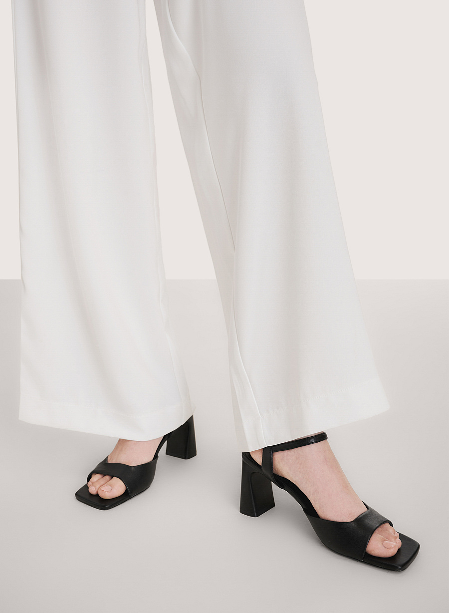 Sandal Gót Trụ Quai Cổ Điển - SDN 0752 - Màu Đen - vascara.com
