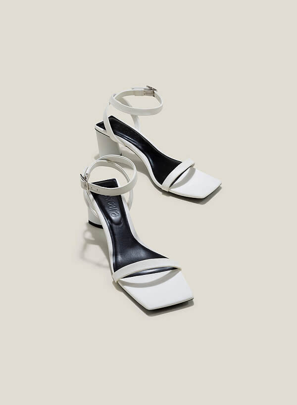 Giày sandal ankle strap nhấn gót hình khối cách điệu - SDN 0761 - Màu trắng - VASCARA