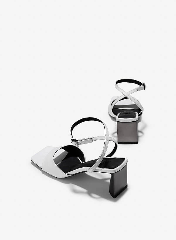 Giày sandal ankle strap nhấn gót hình khối hiệu ứng aluminium - SDN 0778 - Màu trắng - VASCARA