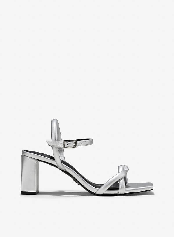 Giày strappy sandals block heel