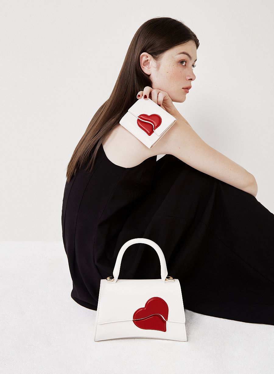 Túi Xách Kiểu Hình Học Họa Tiết Trái Tim - Love Limited Edition - SAT 0318 - Màu Kem - vascara.com