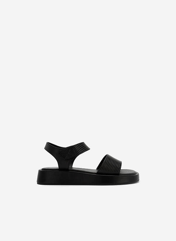 Giày Sandal Đế Bánh Mì Quai Ngang Vân Kì Đà - SDK 0334 - Màu Đen - VASCARA