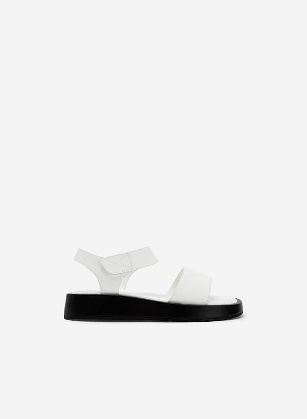 Giày sandal đế bánh mì quai ngang vân kì đà - SDK 0334 - Màu trắng - VASCARA