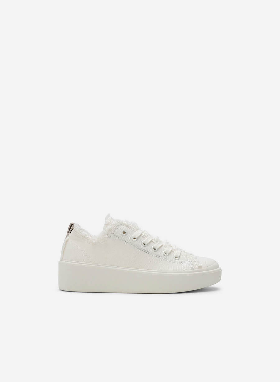 Giày sneaker vải trang trí viền tua rua - SNK 0060 - Màu trắng - vascara.com