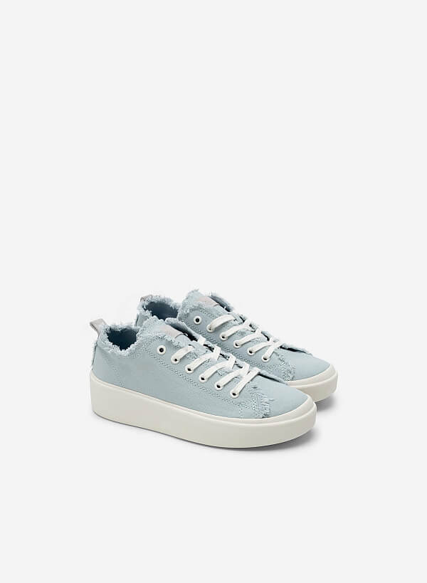 Giày sneaker vải trang trí viền tua rua - SNK 0060 - Màu xanh da trời - VASCARA