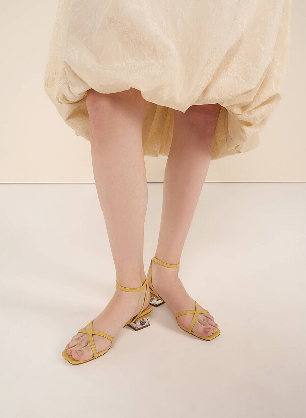 Giày Sandal Ankle Strap Phối Gót Crystal - SDN 0747 - Màu Vàng