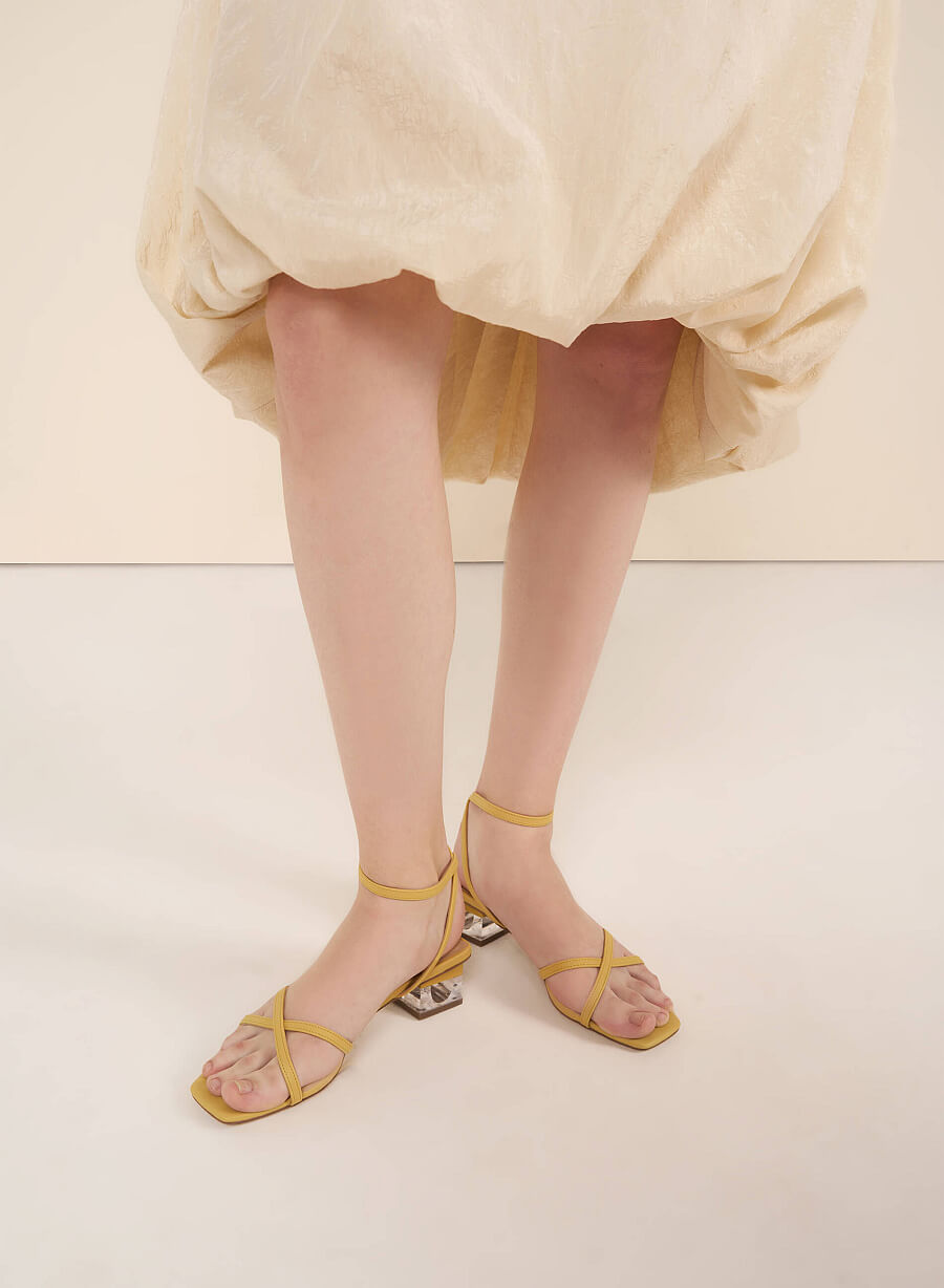 Giày Sandal Ankle Strap Phối Gót Crystal - SDN 0747 - Màu Vàng - VASCARA