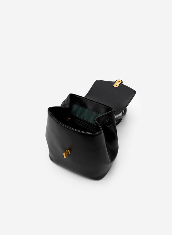 Gold Lock Lizard-Effect Flap Backpack - BAK 0176 - Black - VASCARA