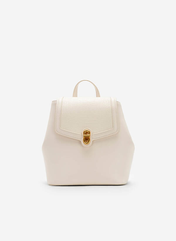 Gold Lock Lizard-Effect Flap Backpack - BAK 0176 - Cream