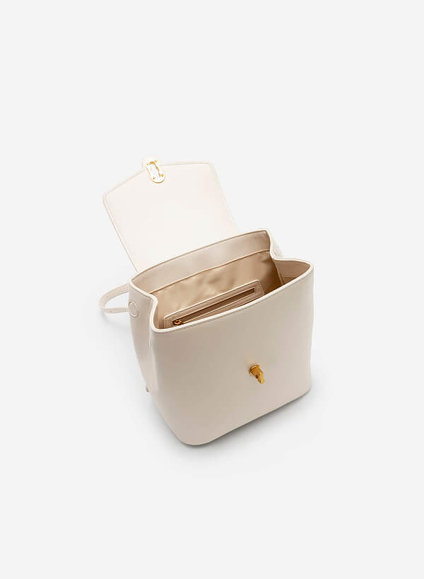 Gold Lock Lizard-Effect Flap Backpack - BAK 0176 - Cream - VASCARA