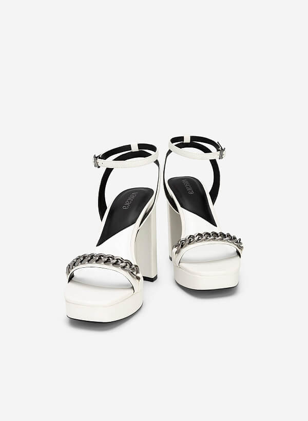 Sandal ankle strap nhấn dây xích trang trí - SDN 0732 - Màu trắng - VASCARA
