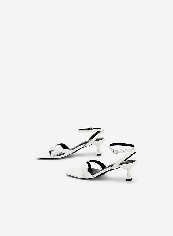 Sandal gót nhọn vân kì đà - SDN 0739 - Màu trắng - VASCARA