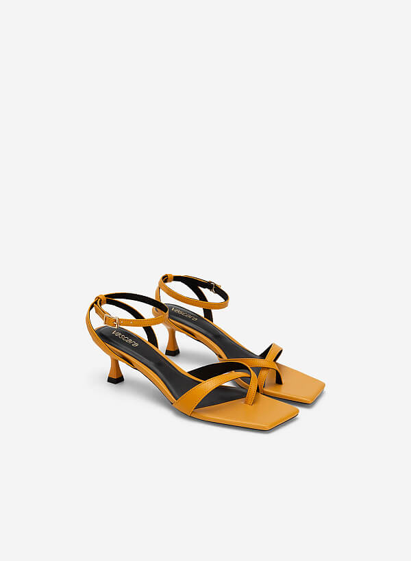 Sandal gót nhọn vân kì đà - SDN 0739 - Màu vàng - VASCARA