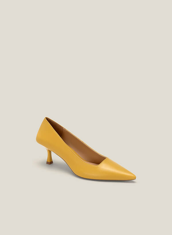 Giày Bít Mũi Nhọn Spool Heel - BMN 0576 - Màu Vàng - VASCARA