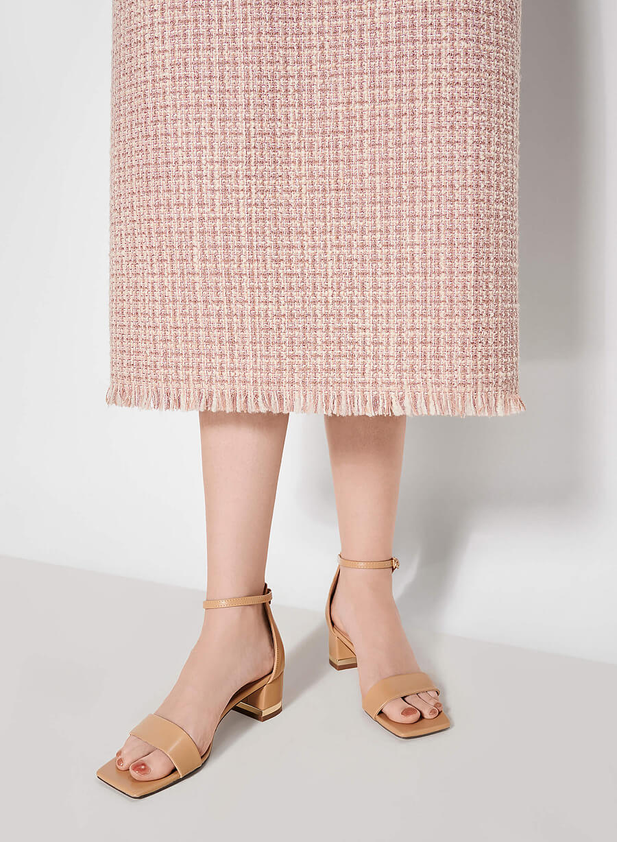 Giày sandal mũi vuông nhấn gót si kim loại - SDN 0770 - Màu be - vascara.com