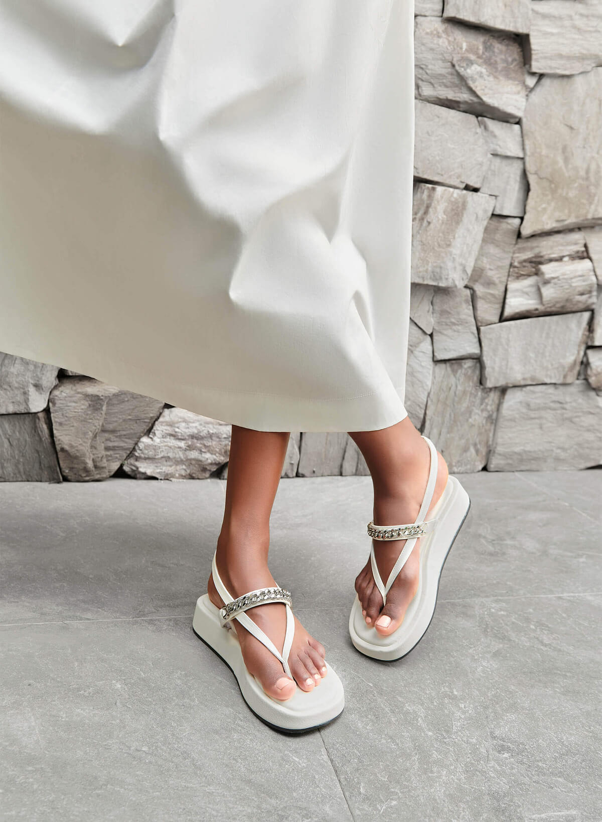 Chain Décor Platform Sandals - SDL 0336 - White - VASCARA