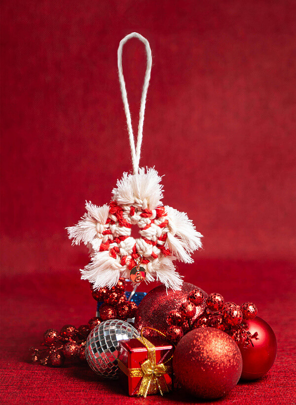 (Quà Tặng Không Bán) Festive Charm