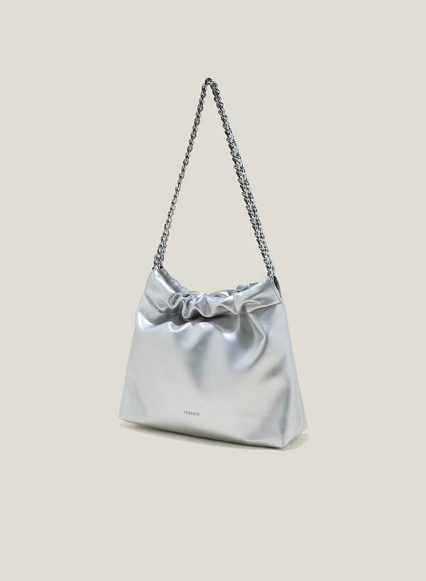 Túi đeo vai miệng rút nhấn xích - SHO 0236 - Màu bạc - VASCARA