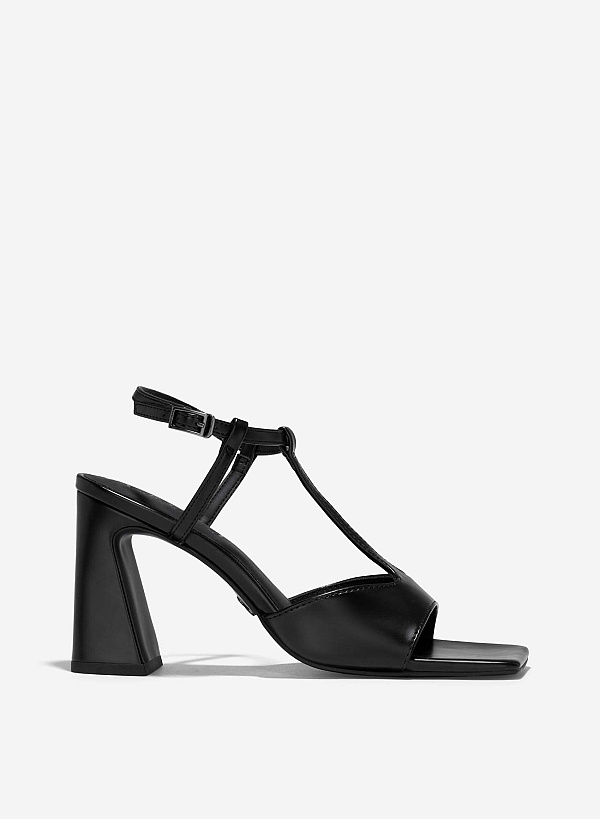 Giày sandals block heel t-strap cách điệu