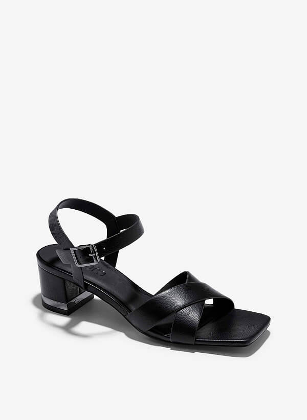 Giày sandals quai chéo nhấn đế metallic - SDN 0789 - Màu đen - VASCARA