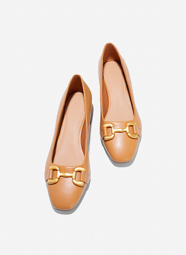 Lock Décor Square-Toe Block Heel Pumps - HIG 0643 - Light Brown - VASCARA