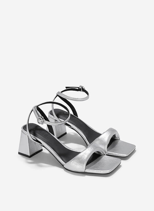 Giày sandals mũi vuông quai phồng - SDN 0785 - Màu bạc - VASCARA