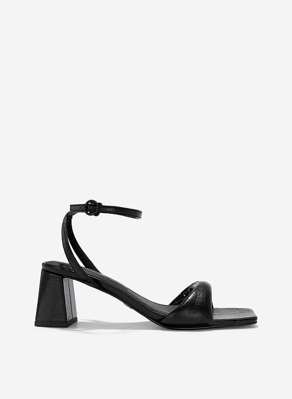 Giày sandals mũi vuông quai phồng - SDN 0785 - Màu đen - VASCARA